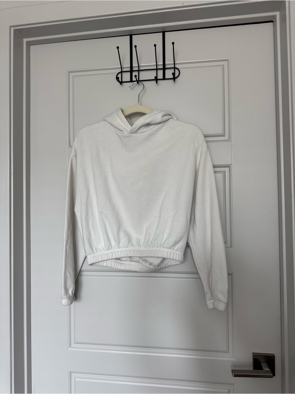 Zara Women's White Cropped Hoodie Sweater